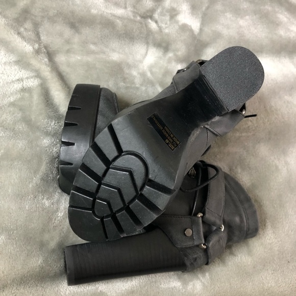 Gray ankle Boots - Picture 2 of 7